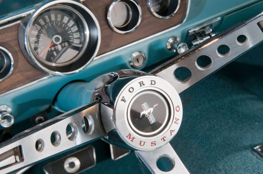  Ford Mustang 289 Convertible 1966 года  (фото 6 из 16)